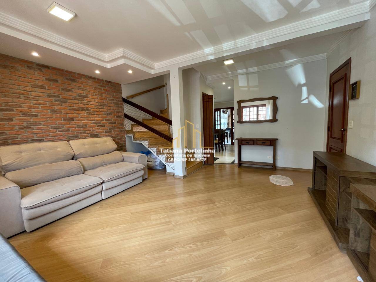 Casa de Condomínio à venda com 3 quartos, 230m² - Foto 3