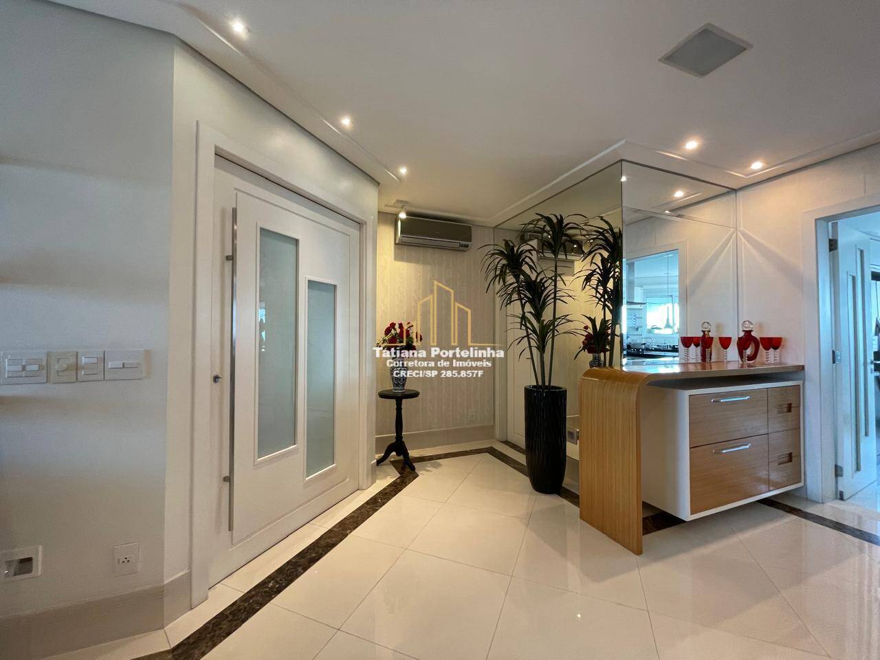 Apartamento à venda com 4 quartos, 225m² - Foto 8