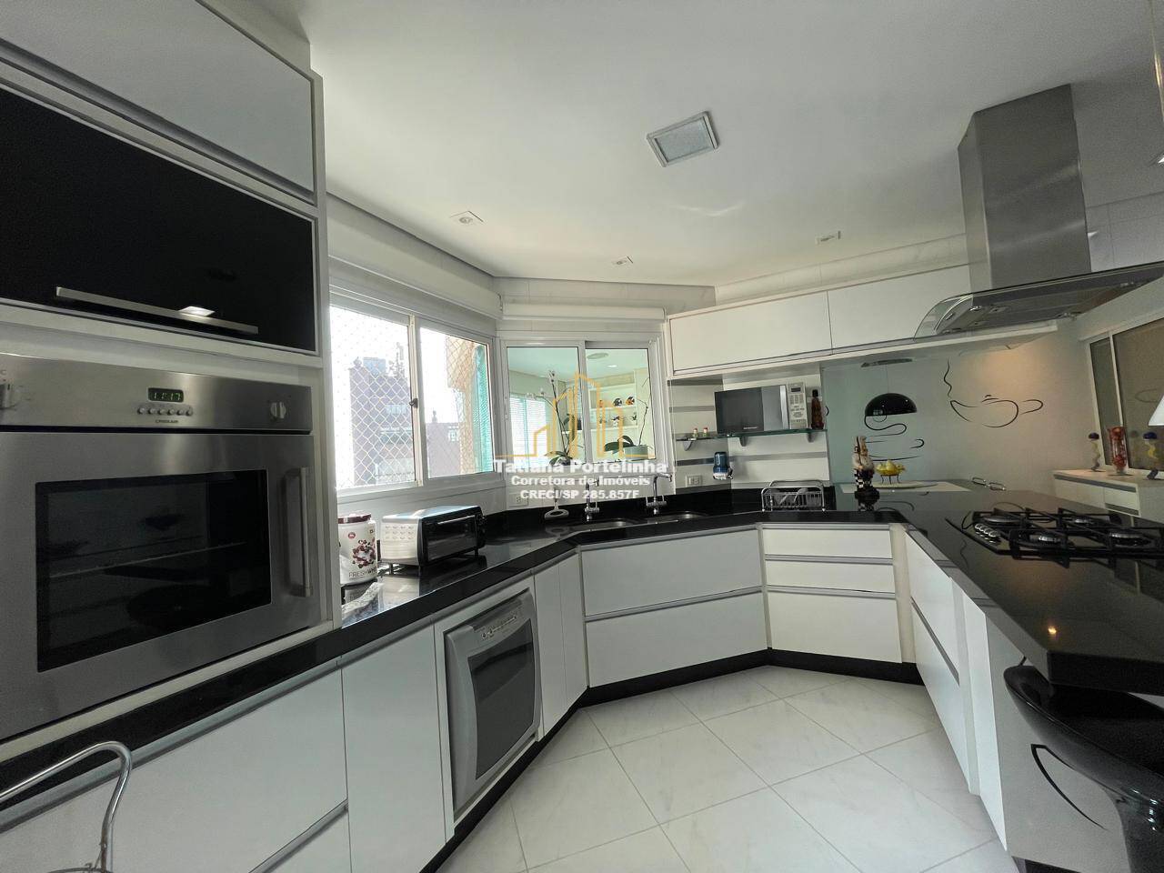 Apartamento à venda com 4 quartos, 225m² - Foto 12