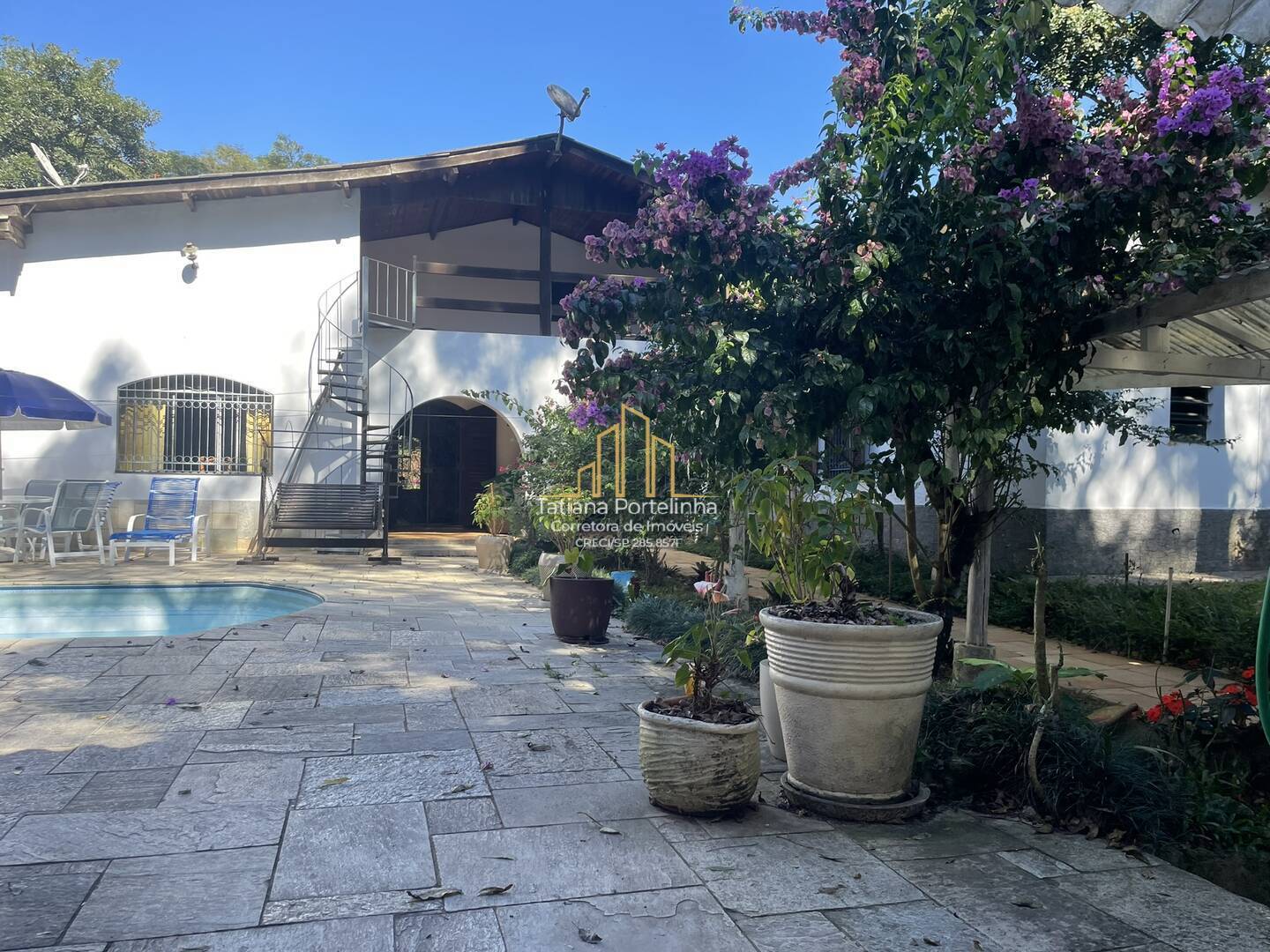 Casa à venda com 5 quartos, 1617m² - Foto 4