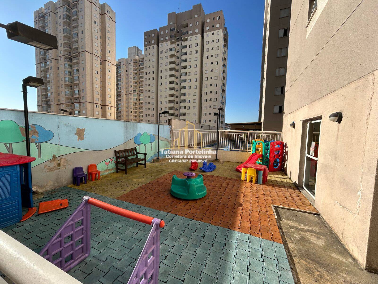 Apartamento à venda com 2 quartos, 27m² - Foto 17